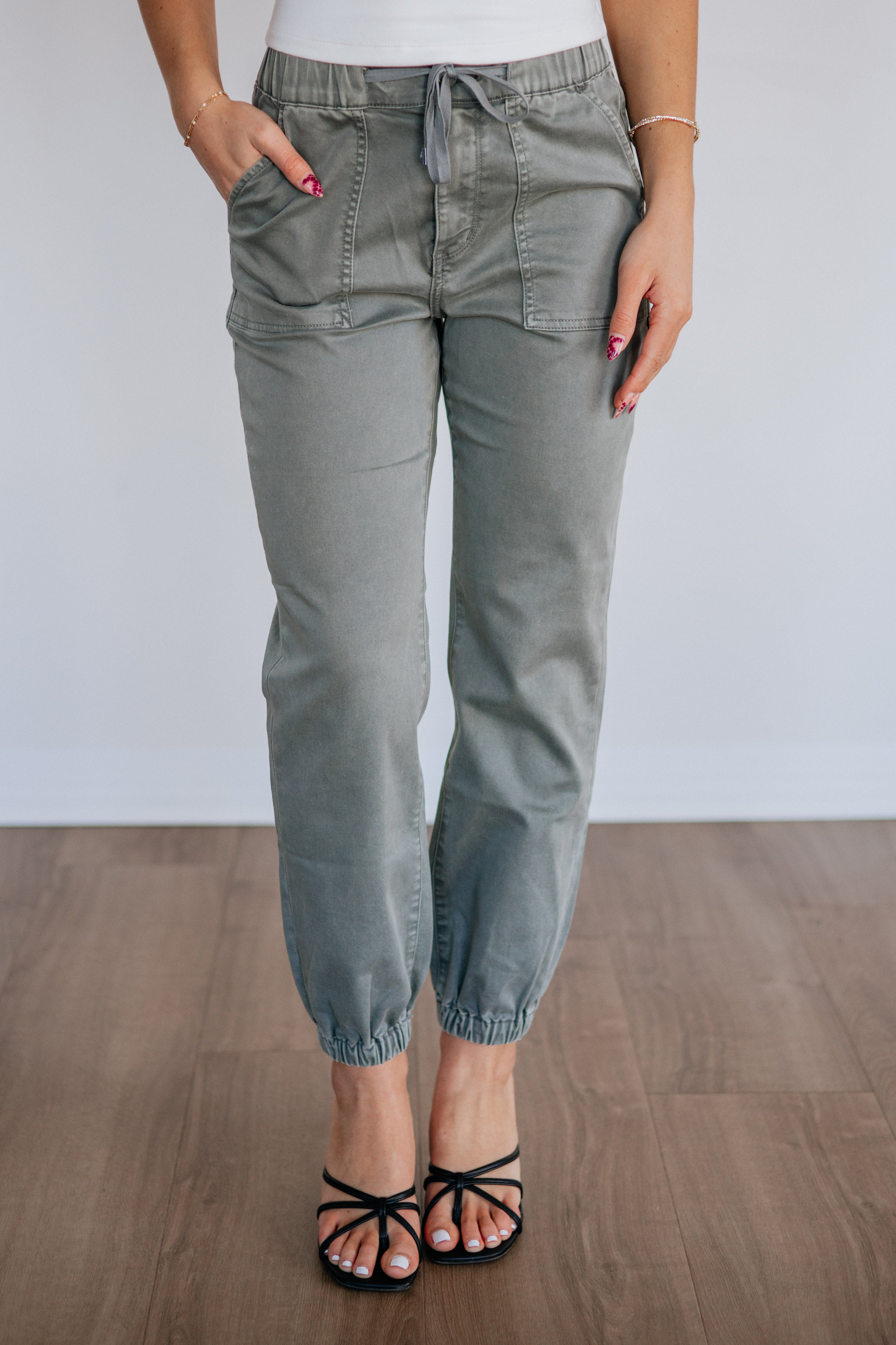 Drea Mica Joggers - Dusty Sage
