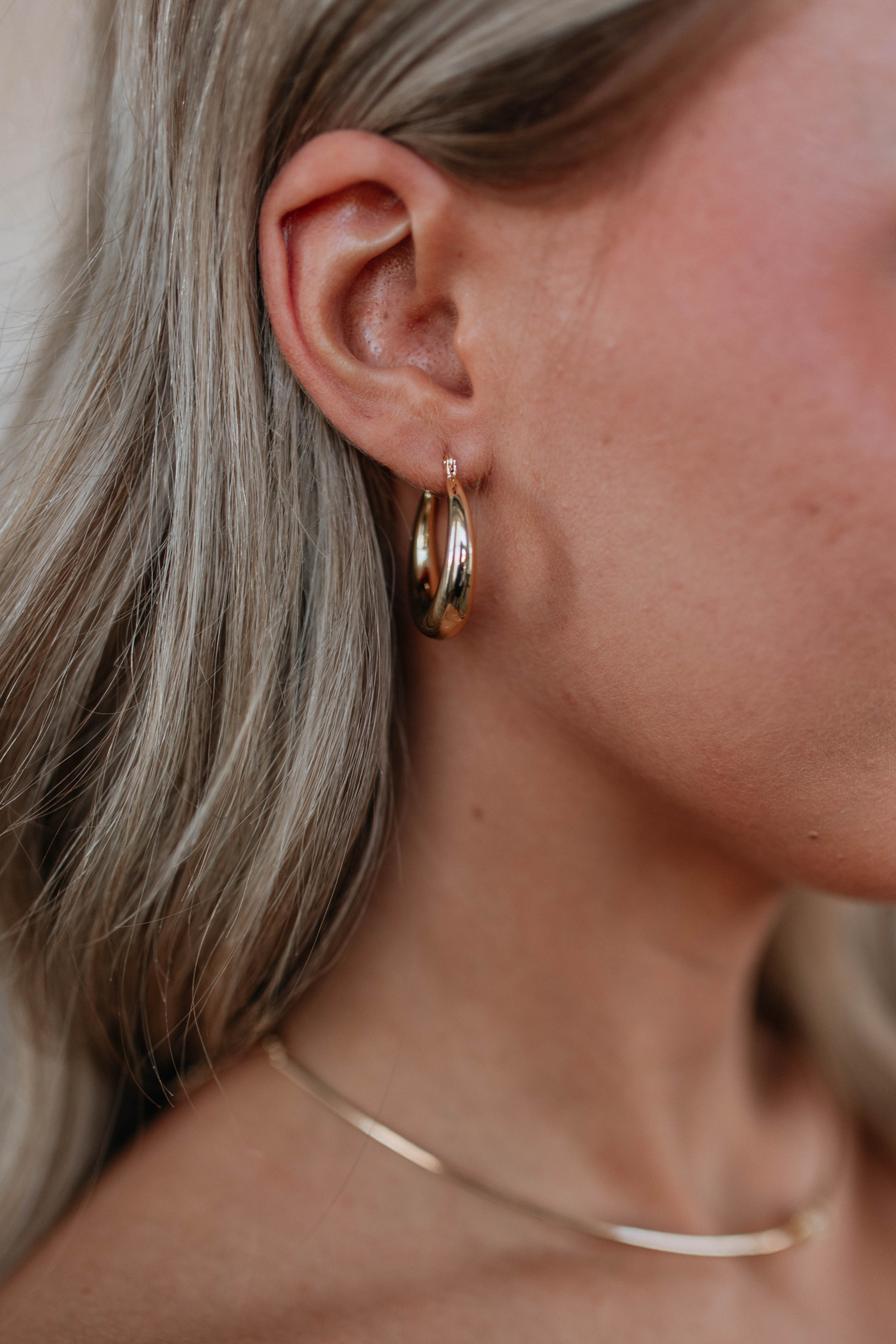 Lorean Hoop Earrings