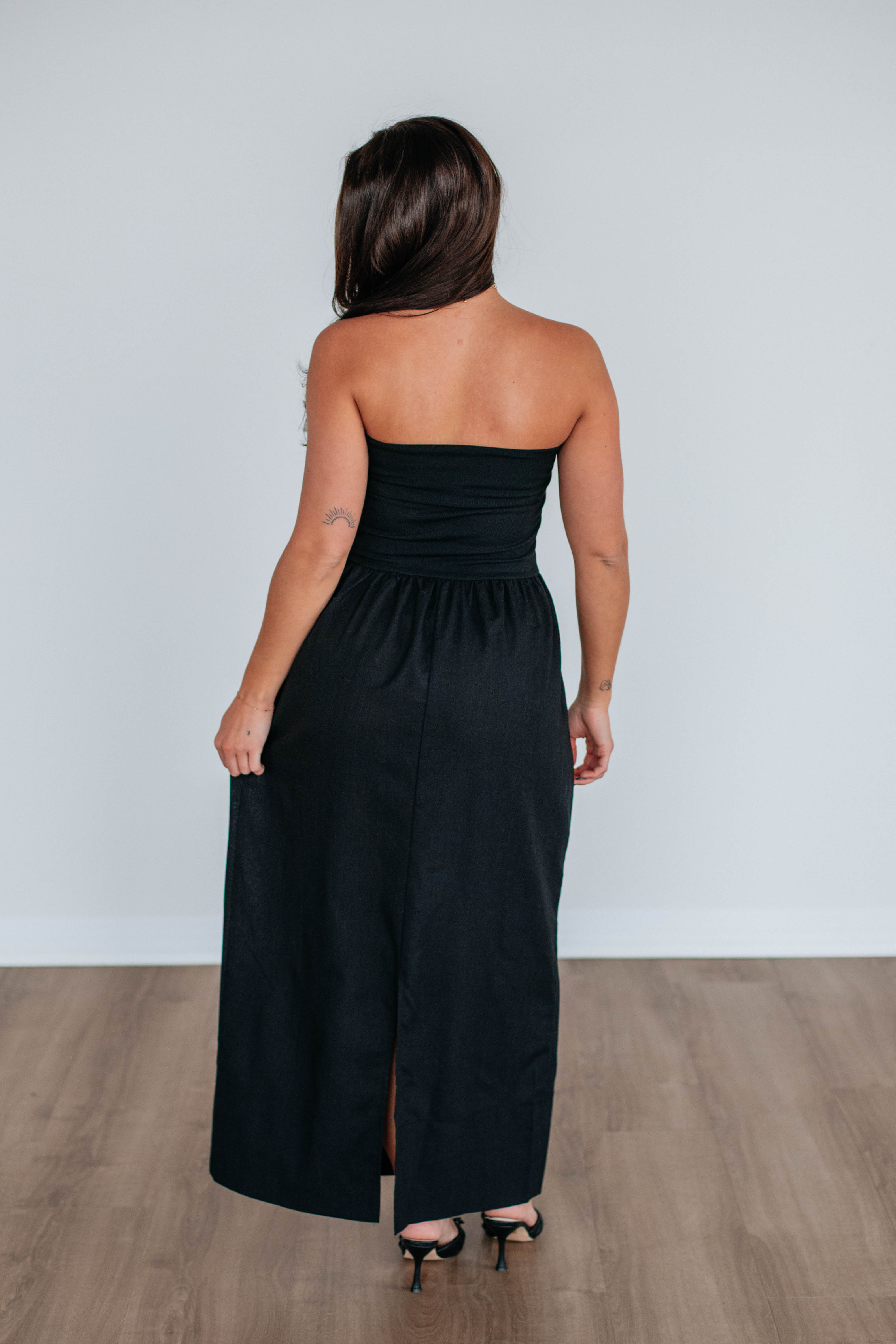 Hit The Resort Dress - Black