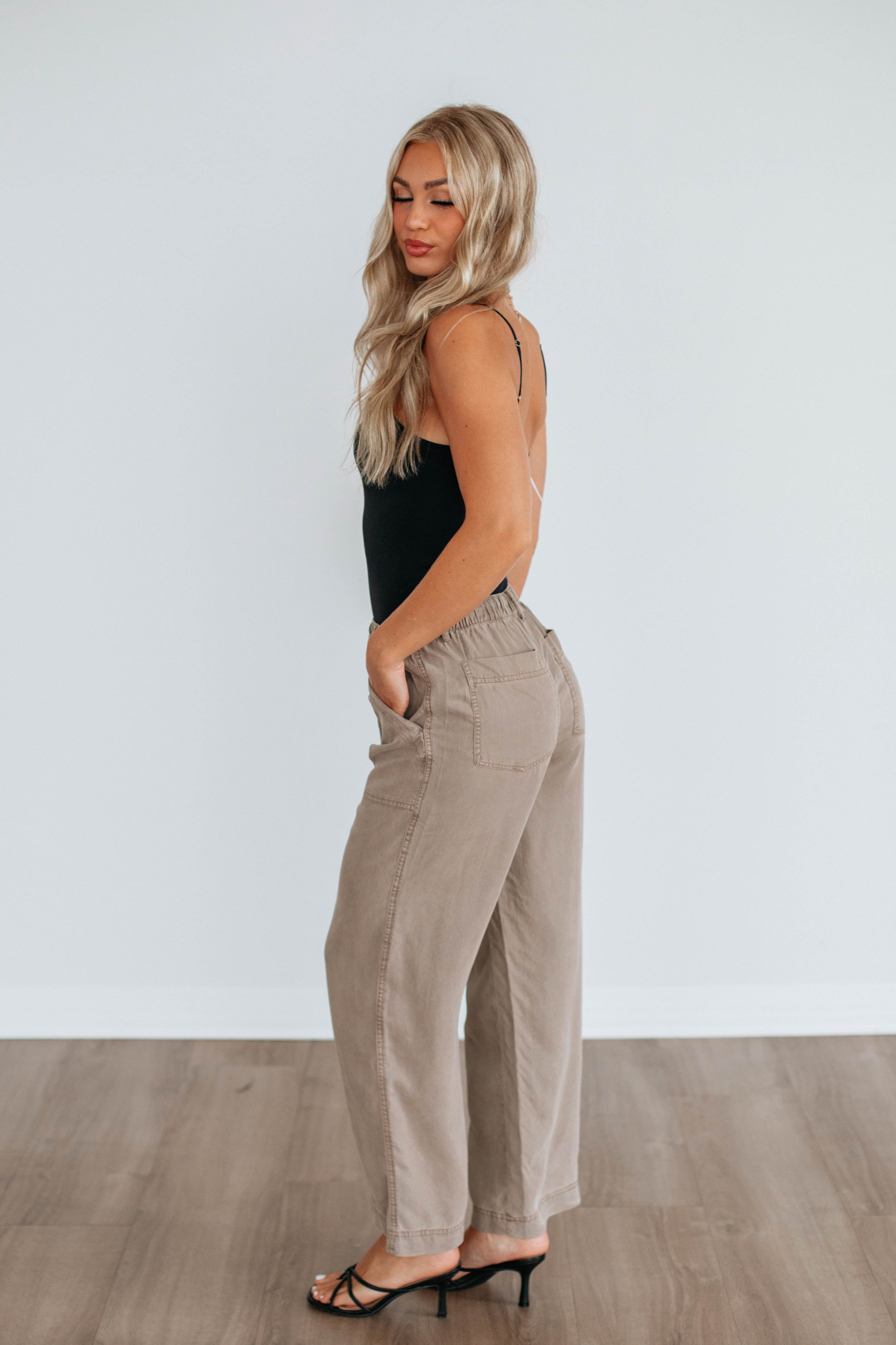 Evryn Wide Leg Pants