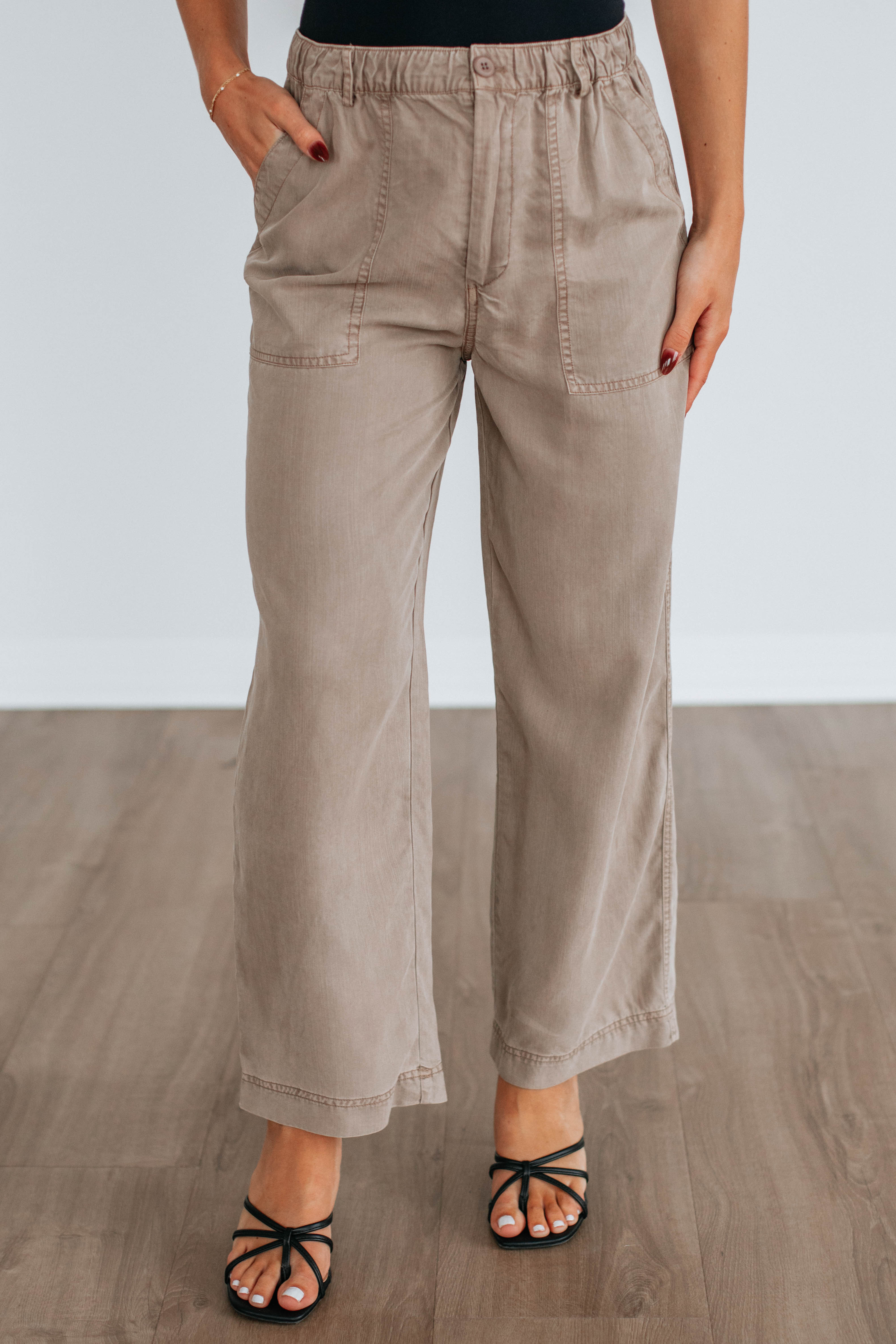 Evryn Wide Leg Pants