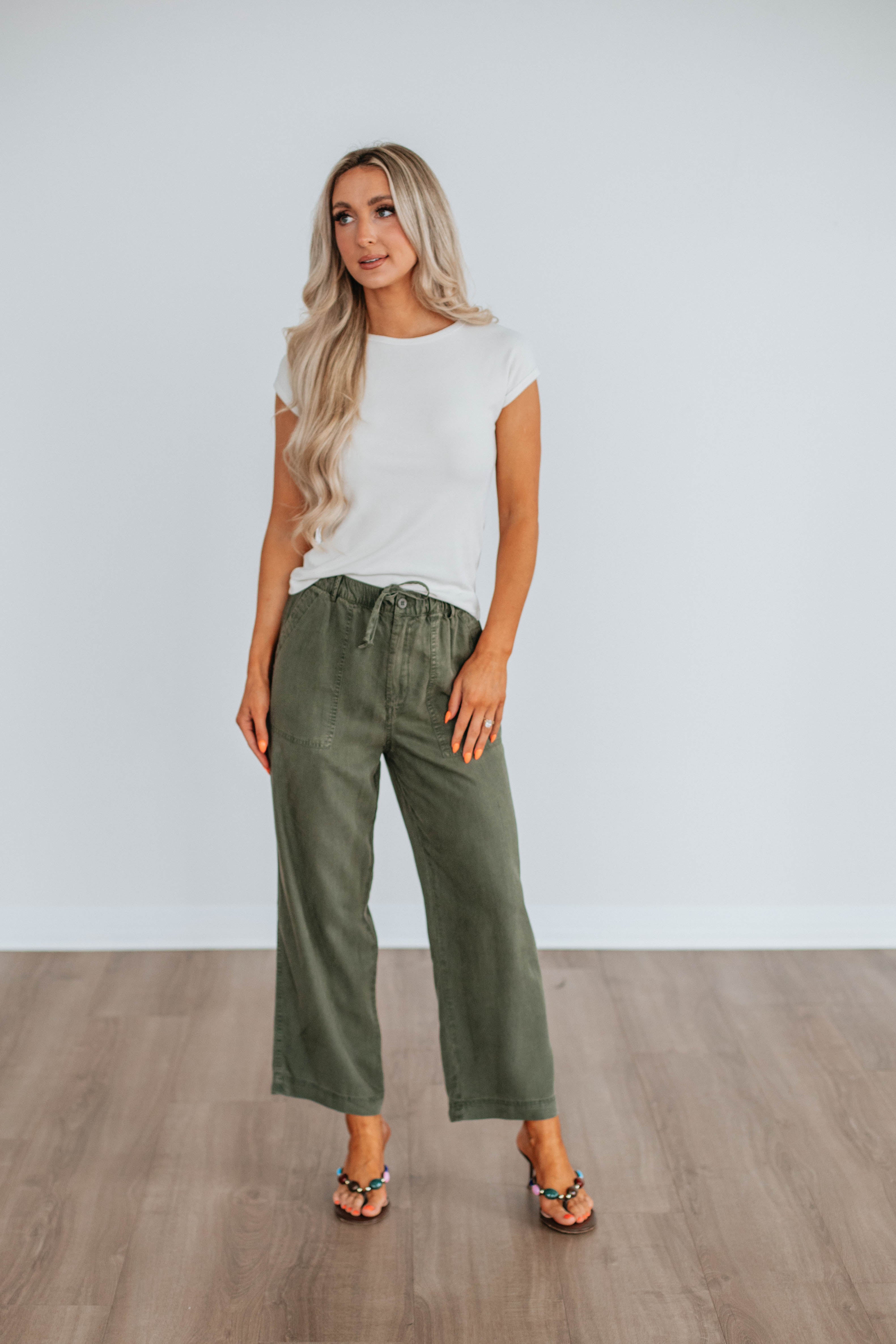 Evryn Wide Leg Pants
