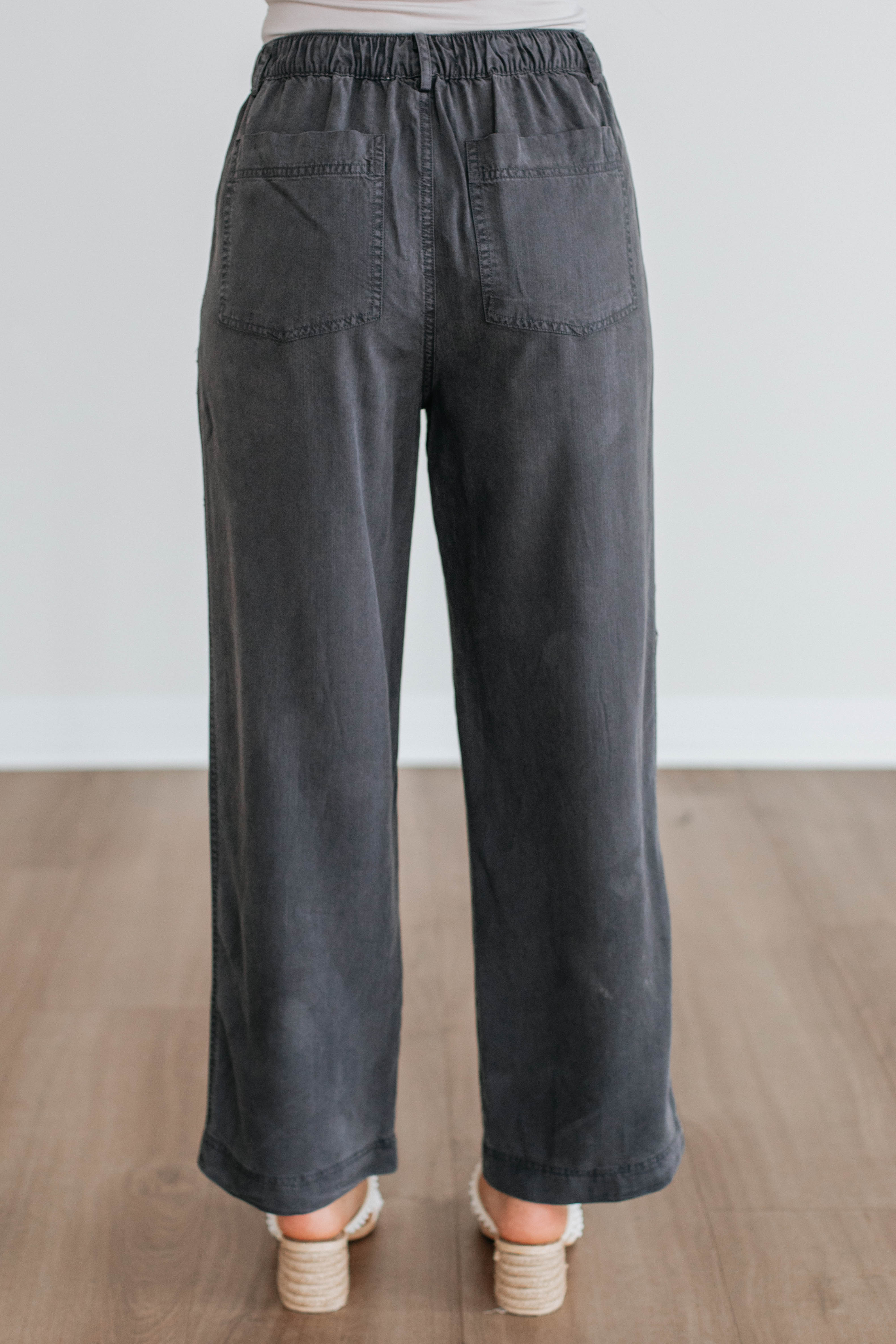 Evryn Wide Leg Pants