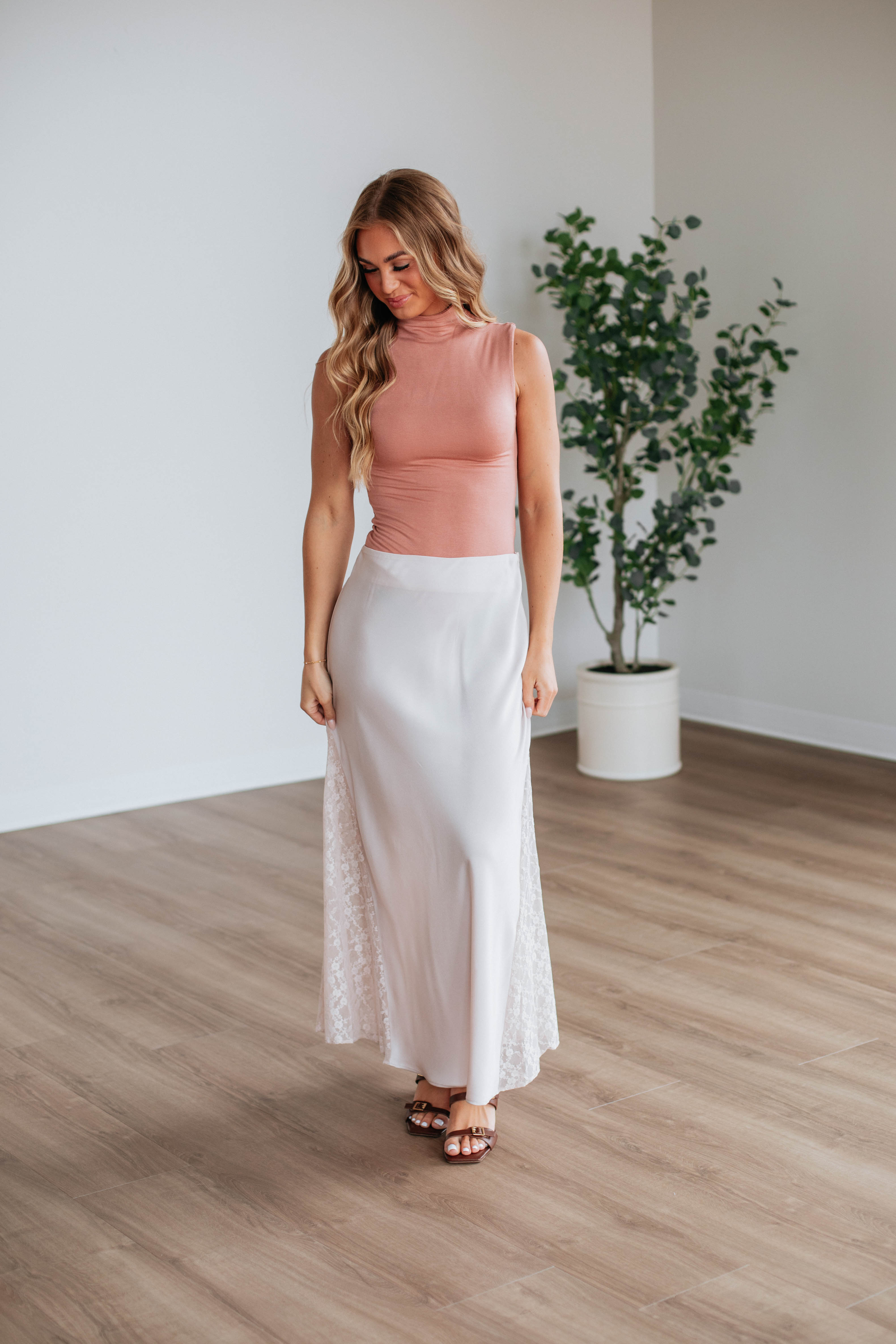 Vivian Lace Skirt - Pearl